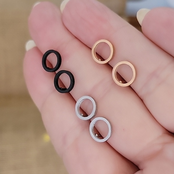 HOLLOW CIRCLE STUD EARRINGS, Choice of Color - Picture 1 of 6